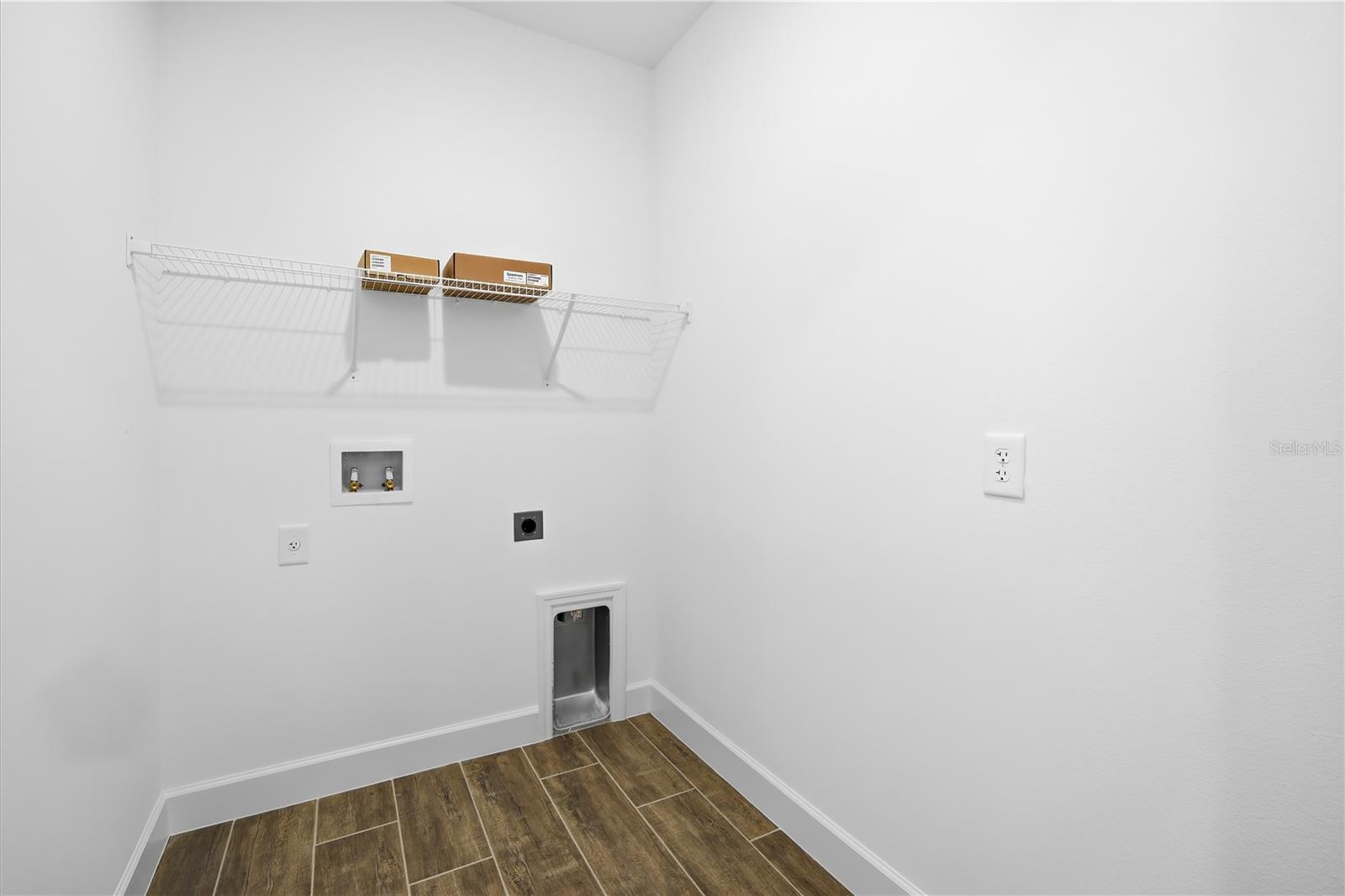 Single Family Residence at 14518 BANKS CT, PARRISH, photo 12 of 40