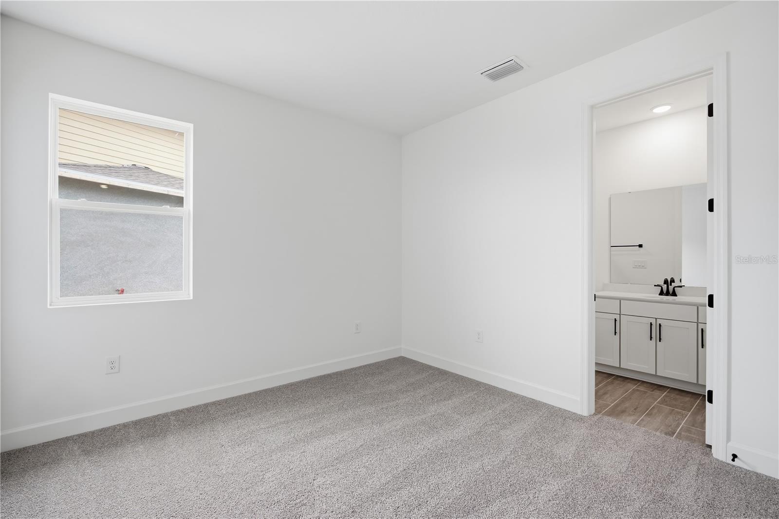 Single Family Residence at 14518 BANKS CT, PARRISH, photo 13 of 40