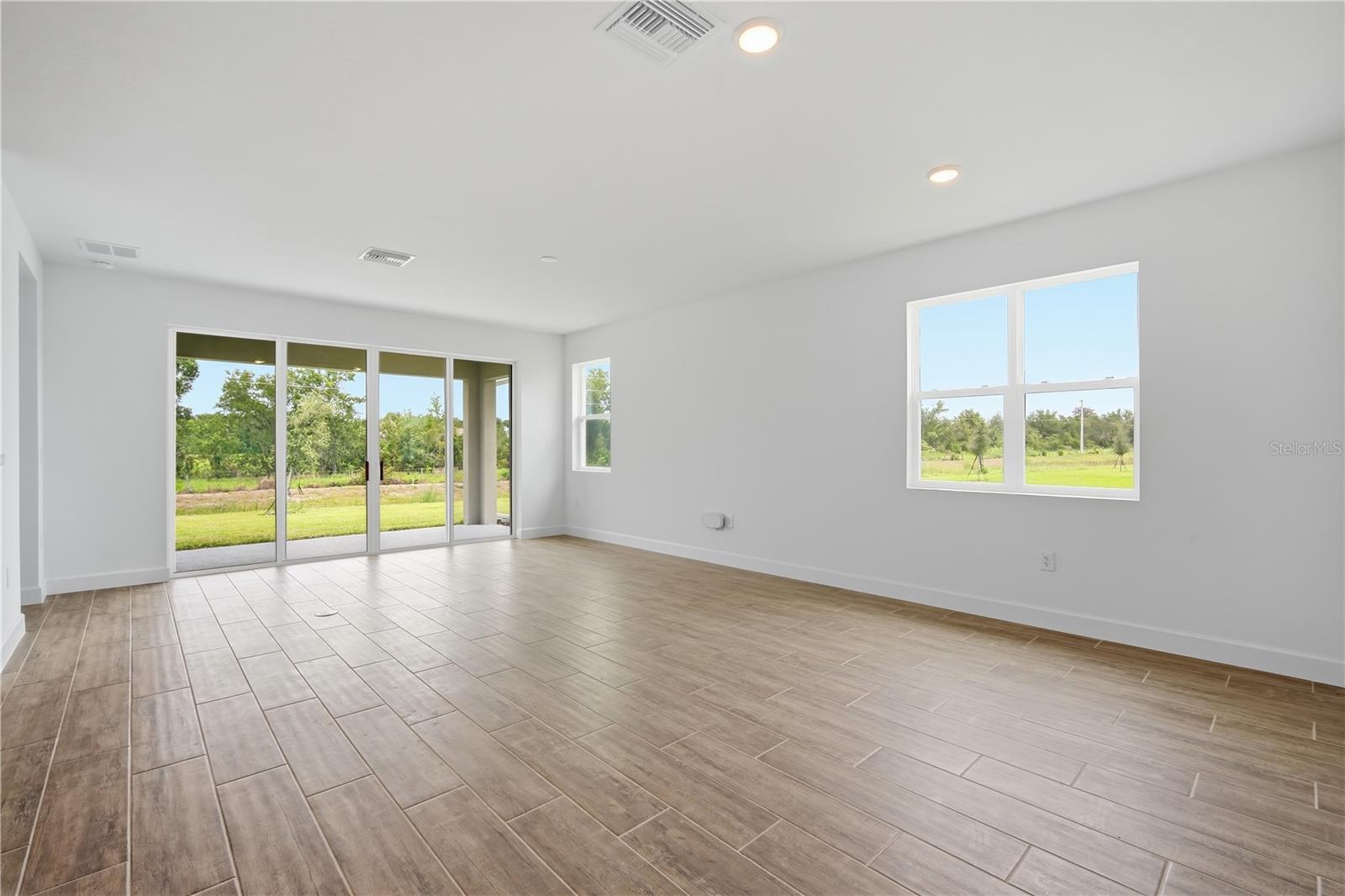 Single Family Residence at 14518 BANKS CT, PARRISH, photo 16 of 40