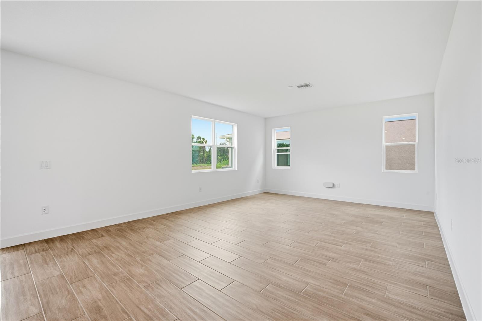 Single Family Residence at 14522 BANKS CT, PARRISH, photo 9 of 39