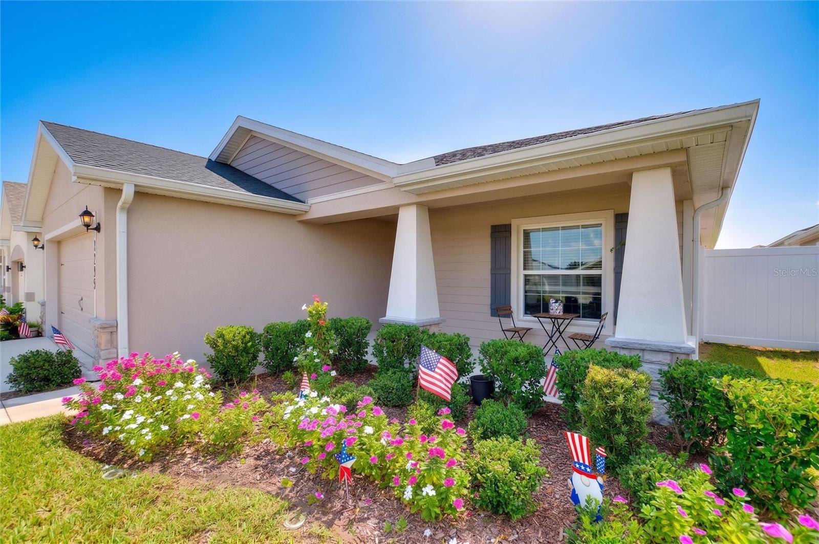 Charming Front Porch - 2295 SUNSET WAY, DAVENPORT