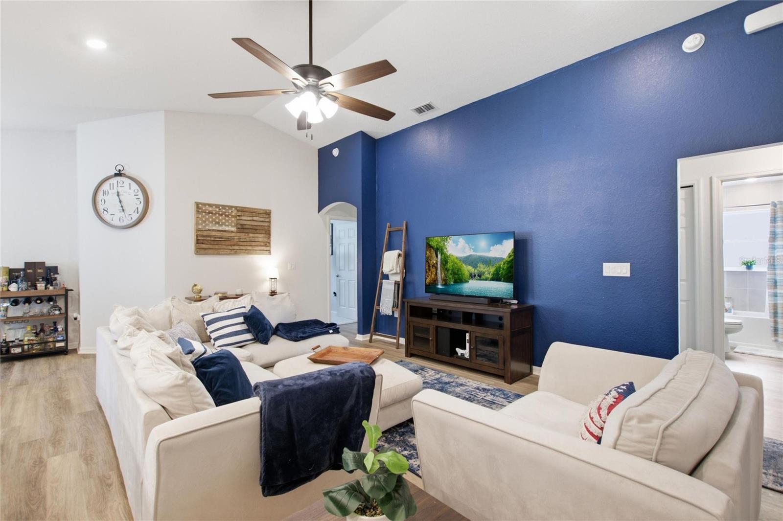 Living Room - 2295 SUNSET WAY, DAVENPORT