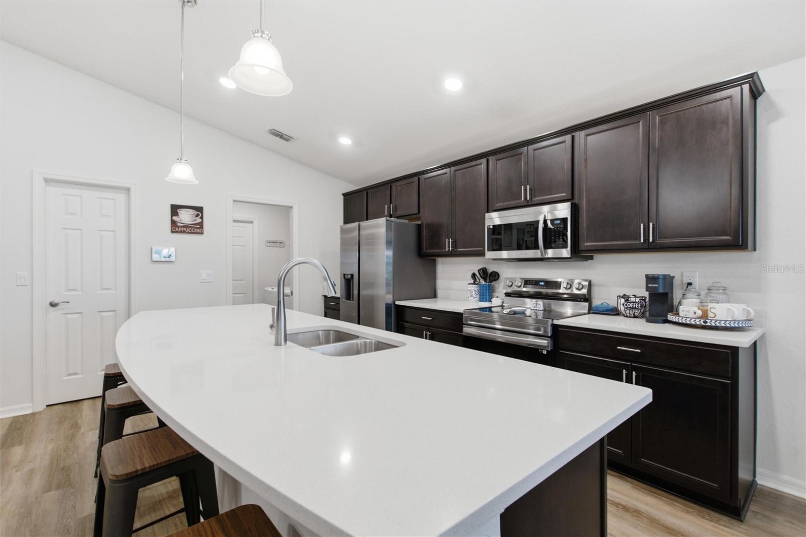 Large Kitchen Island - 2295 SUNSET WAY, DAVENPORT