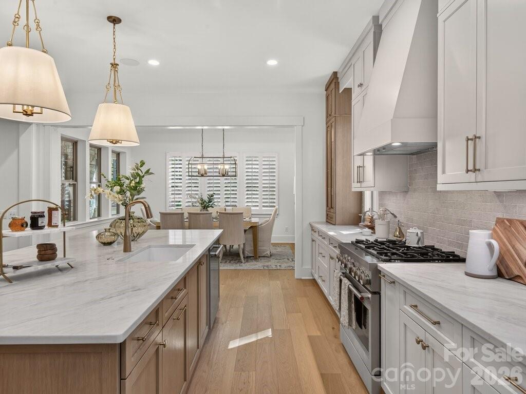 Kitchen - 3098 Sherman Drive, Lancaster