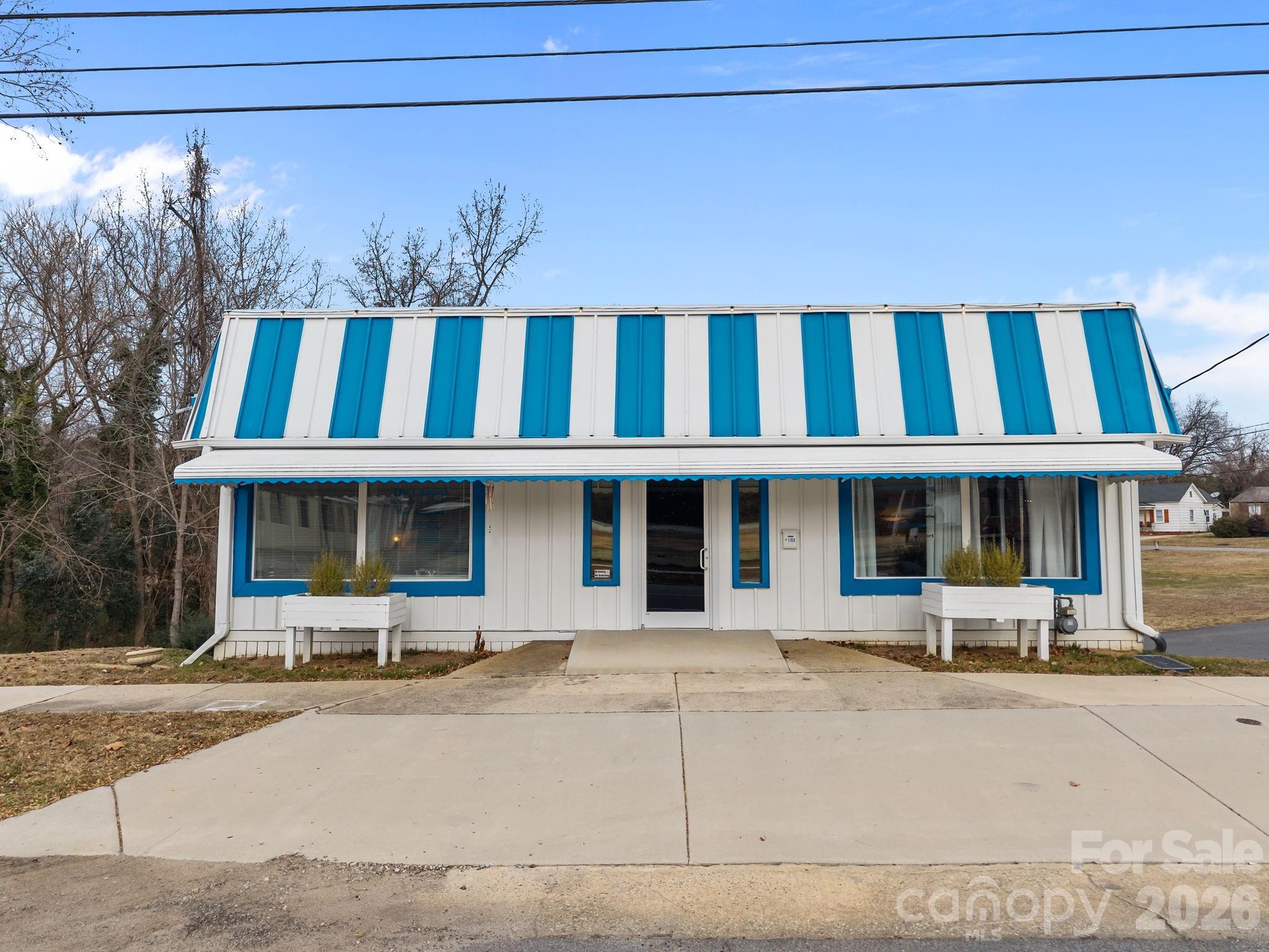 1108 S Salisbury Avenue