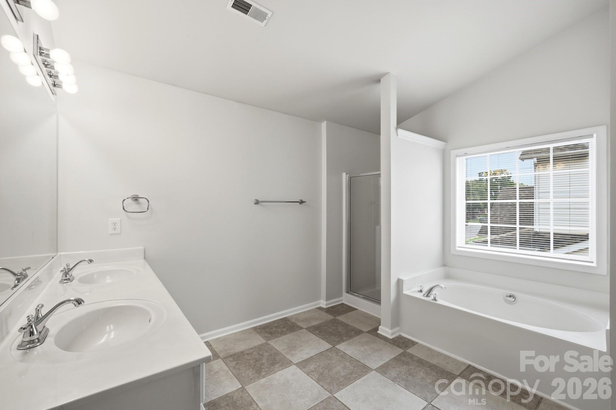 Master bath - 125 Morrocroft Lane, Mooresville