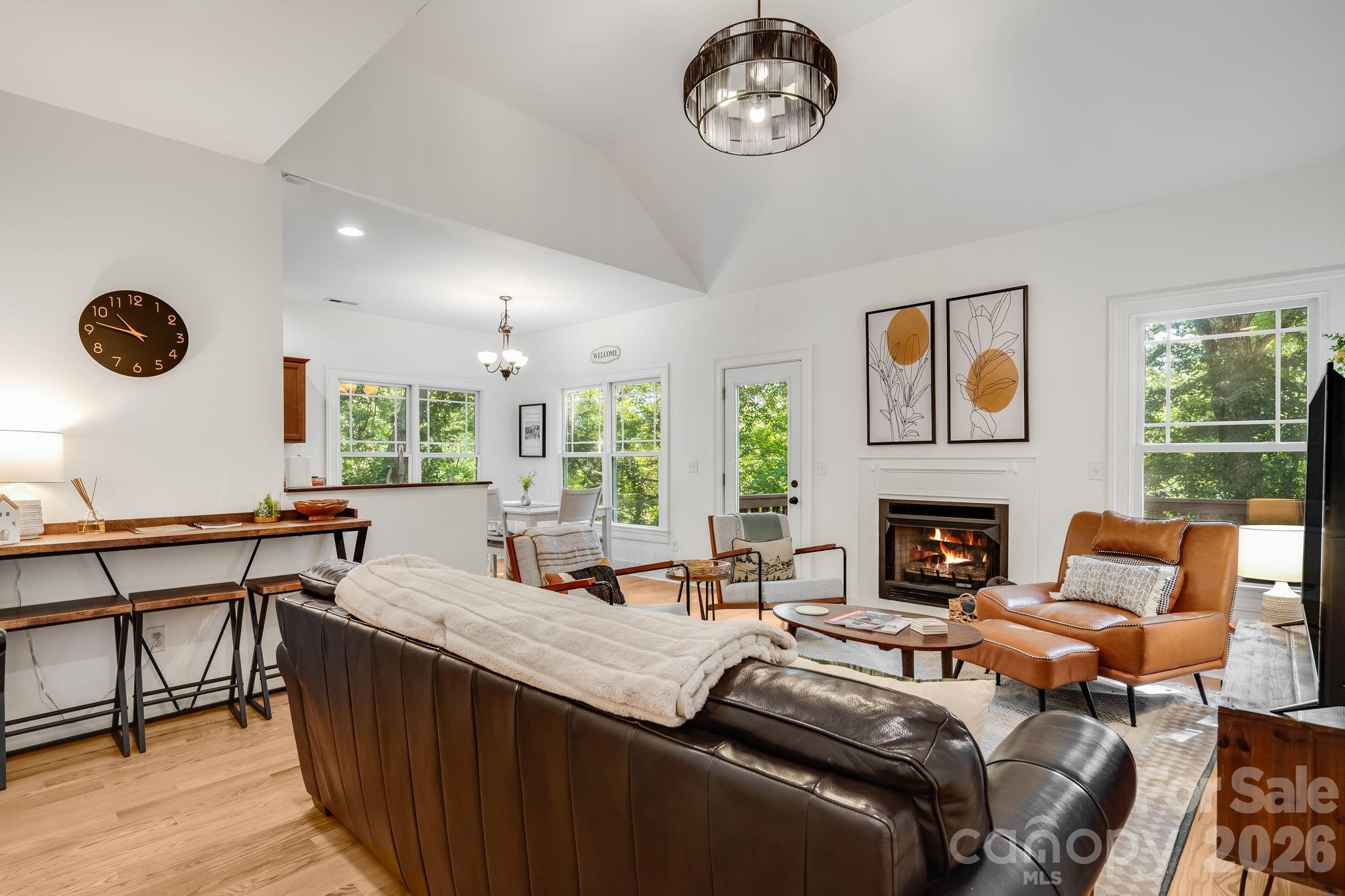 Single Family Residence at 28 Greenbriar Road, Black Mountain, photo 8 of 46