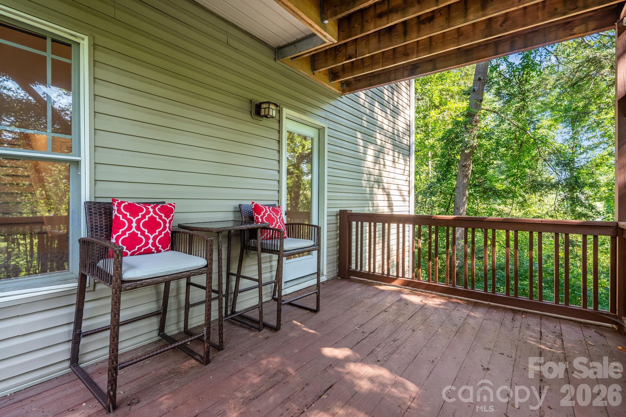 Single Family Residence at 28 Greenbriar Road, Black Mountain, photo 31 of 46