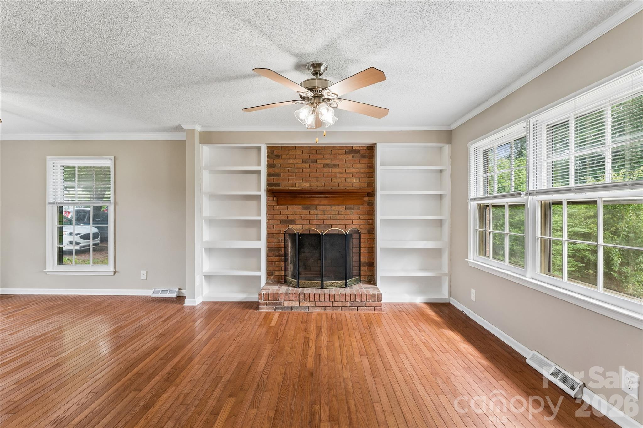Single Family Residence at 550 Englewood Street NE, Concord, photo 8 of 31