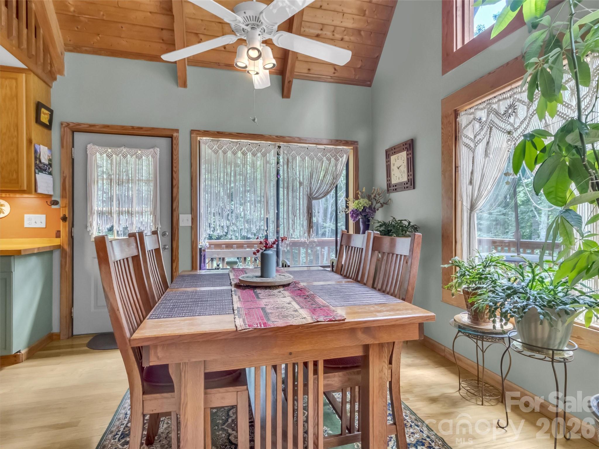 Single Family Residence at 170 Wonderwood Lane, Clyde, photo 11 of 48
