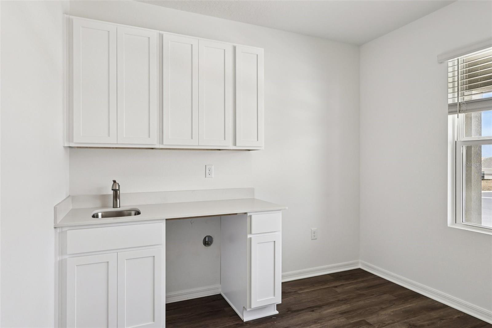 Single Family Residence at 3990 LIMEKLIN FALLS LOOP, DAVENPORT, photo 16 of 32