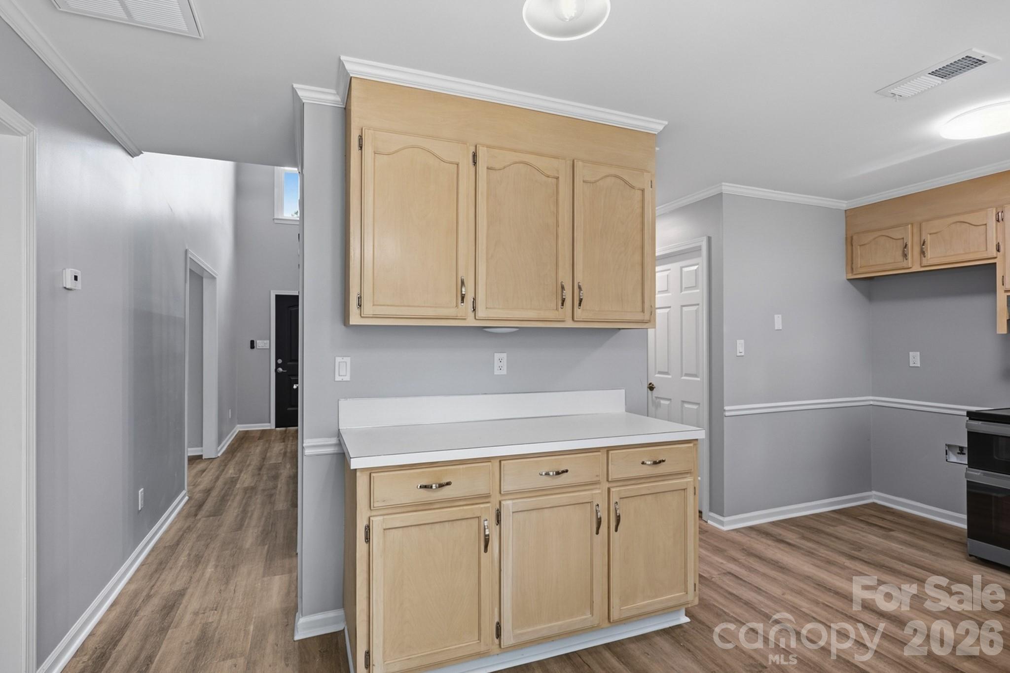 Single Family Residence at 12530 Newstead Road, Huntersville, photo 6 of 33