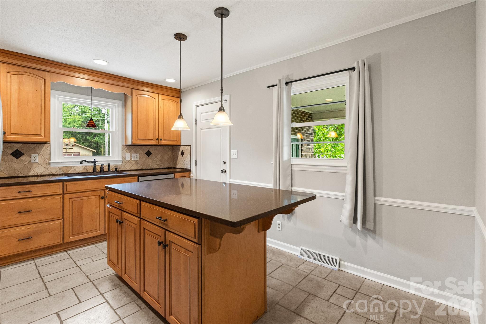 Single Family Residence at 753 Schuyler Drive, Rock Hill, photo 10 of 22
