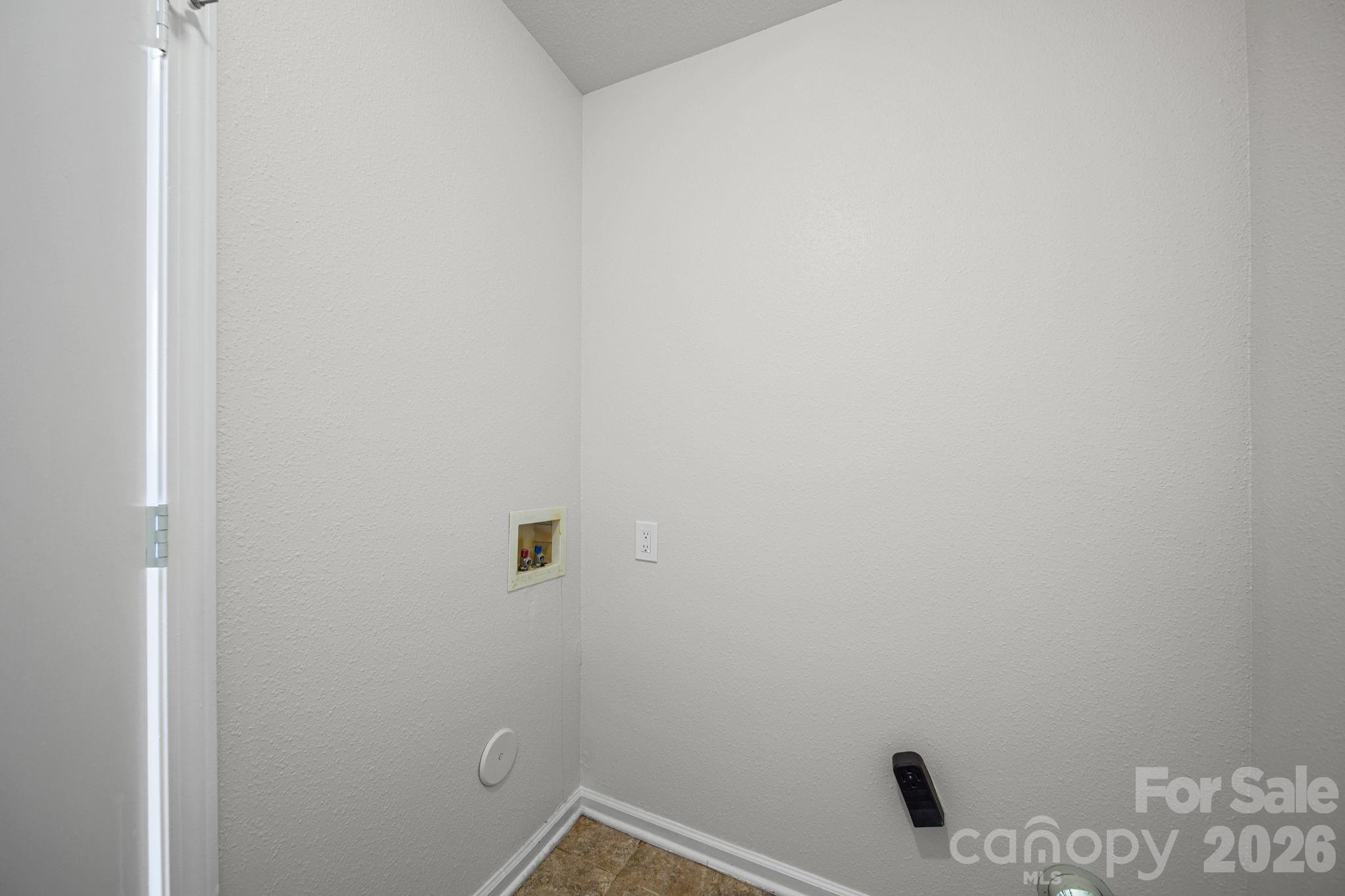 Single Family Residence at 1602 Matthew Allen Circle, Kannapolis, photo 13 of 32