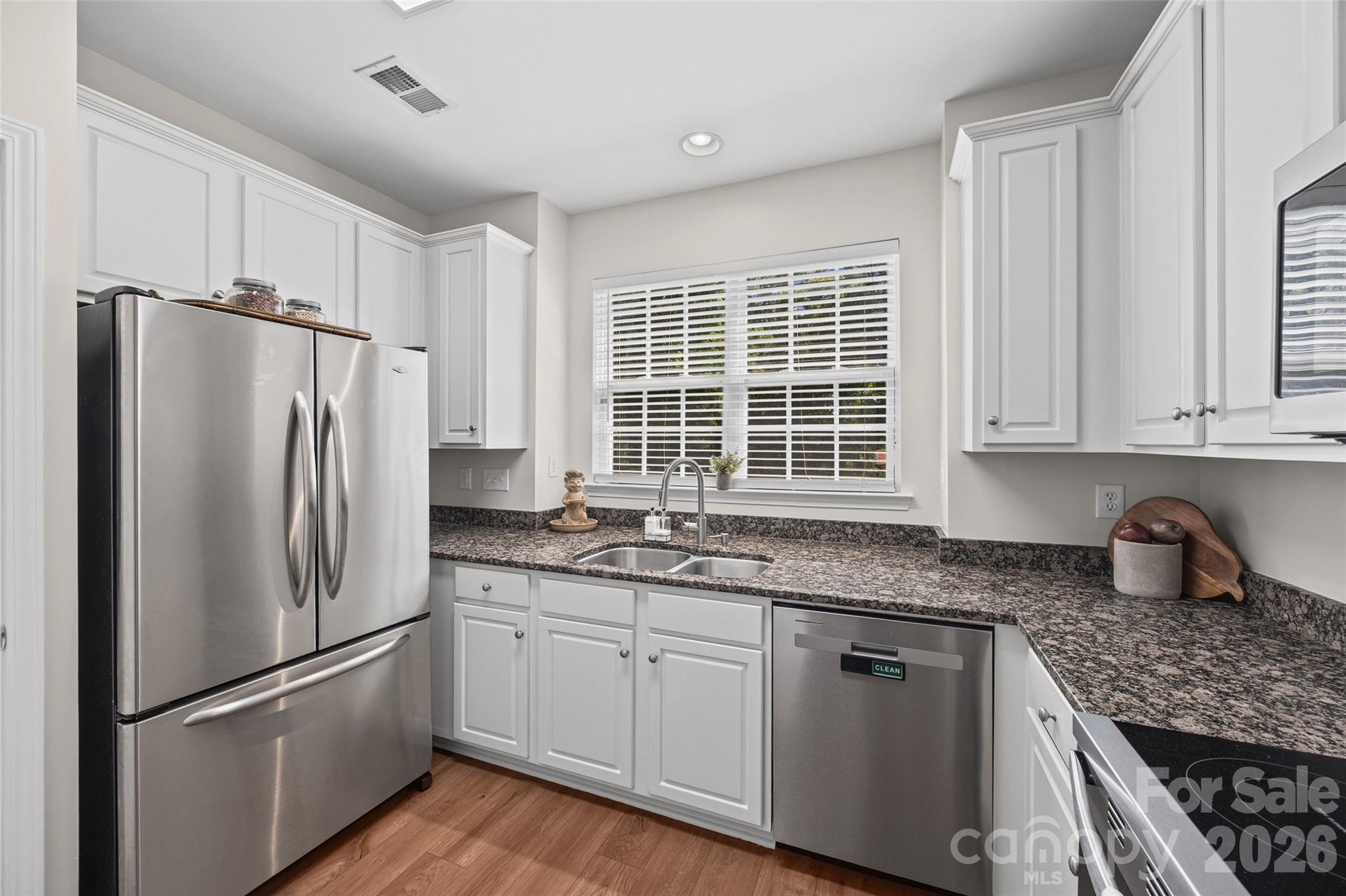 Townhouse at 821 Lacebark Drive, Rock Hill, photo 11 of 29