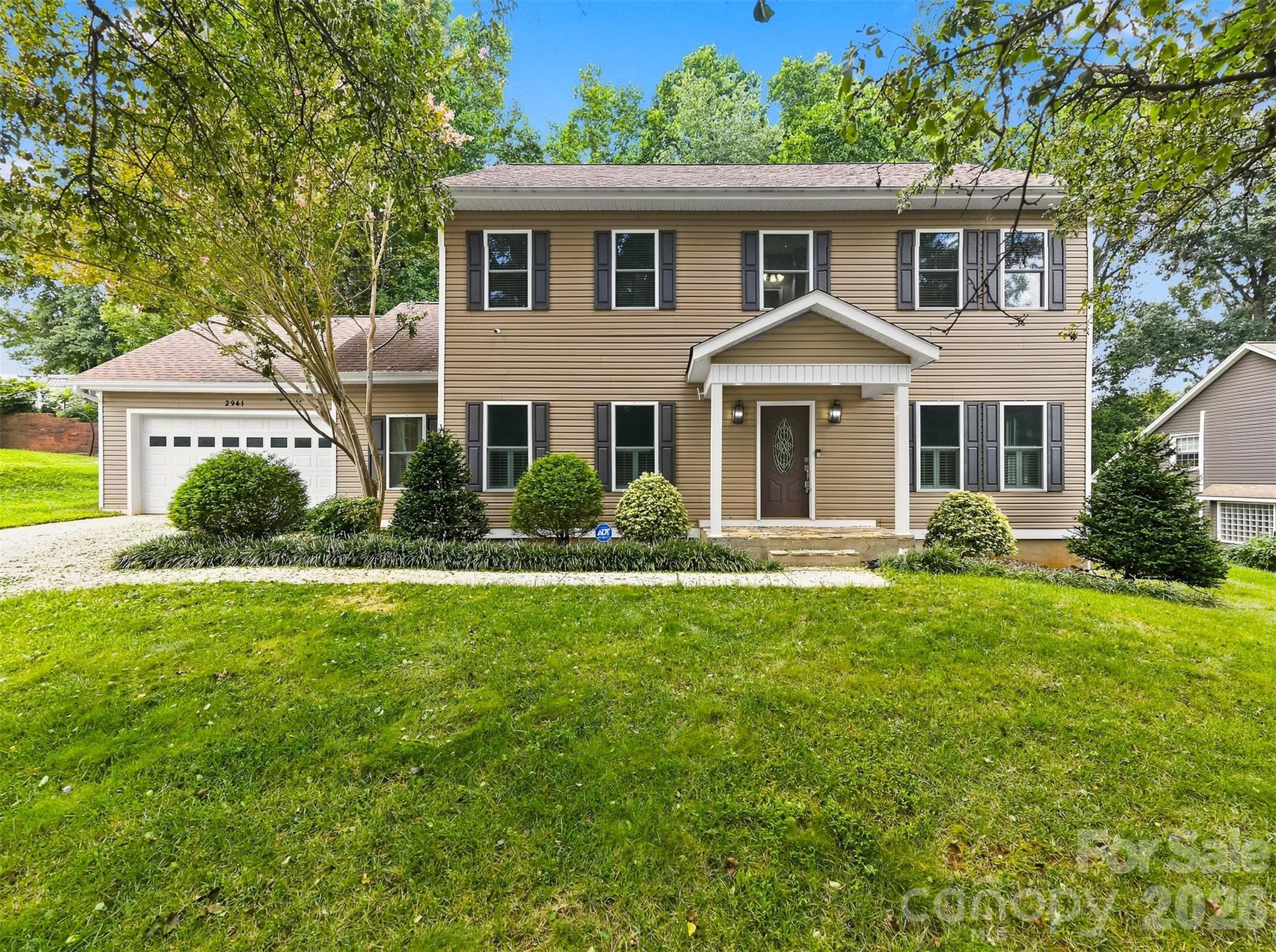 Single Family Residence at 2941 8th Street Court NE, Hickory, photo 2 of 40