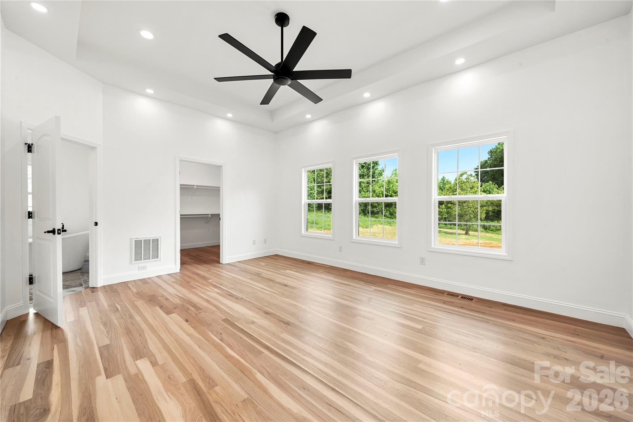 Single Family Residence at 5574 Bucks Garage Road, Catawba, photo 12 of 30