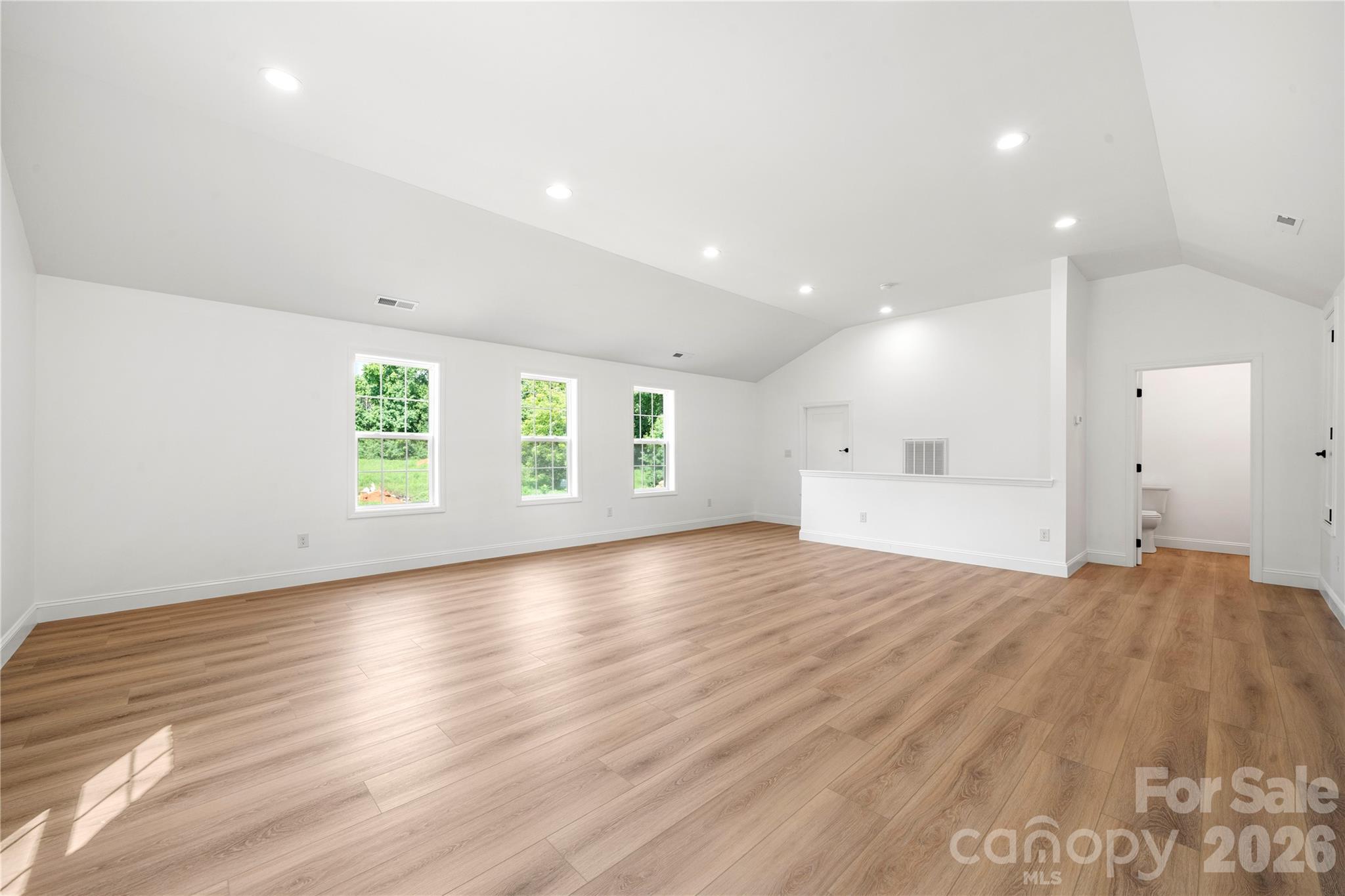 Huge upstairs bonus room - 5574 Bucks Garage Road, Catawba