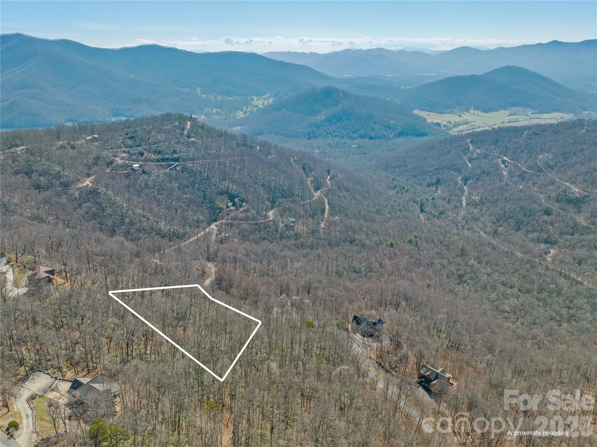 Another outline of the lot. - 99999 Winding Poplar Road, Black Mountain