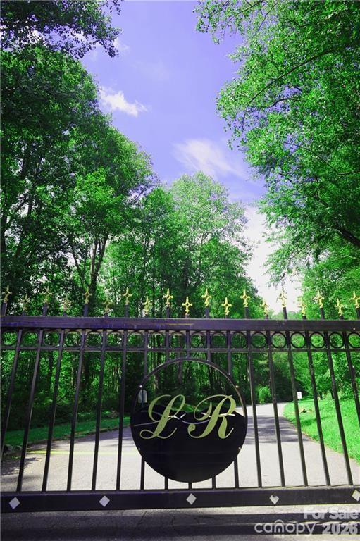 Laurel Ridge's gate. - 99999 Winding Poplar Road, Black Mountain