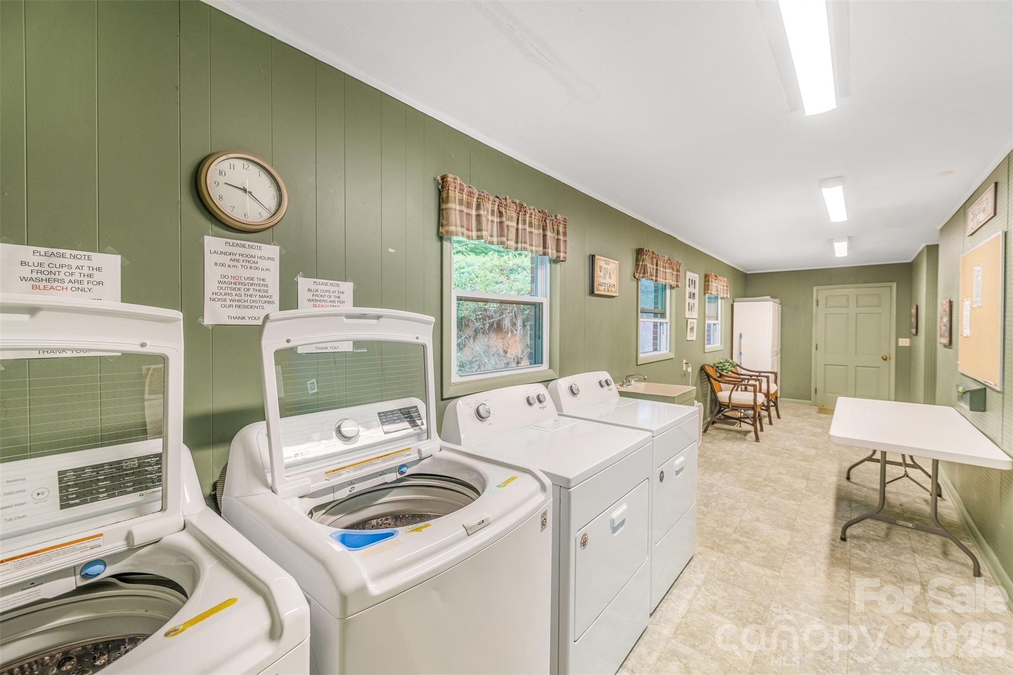 Laundry Room - 102 Boyd Drive, Flat Rock