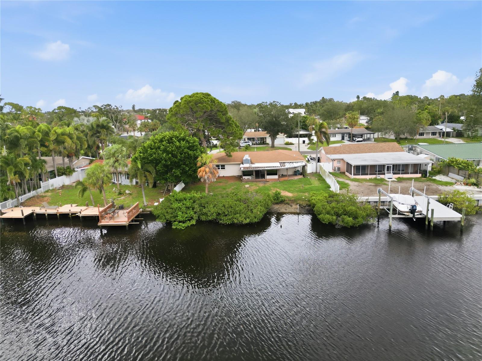 4400 HUNTINGTON ST NE
