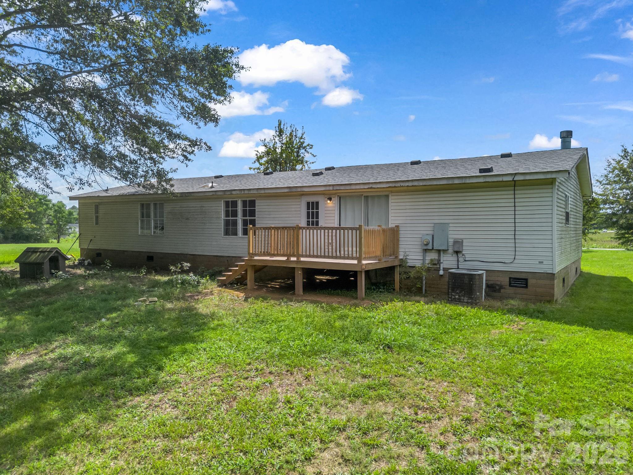 Single Family Residence at 3204 Frank Grigg Drive, Shelby, photo 3 of 33