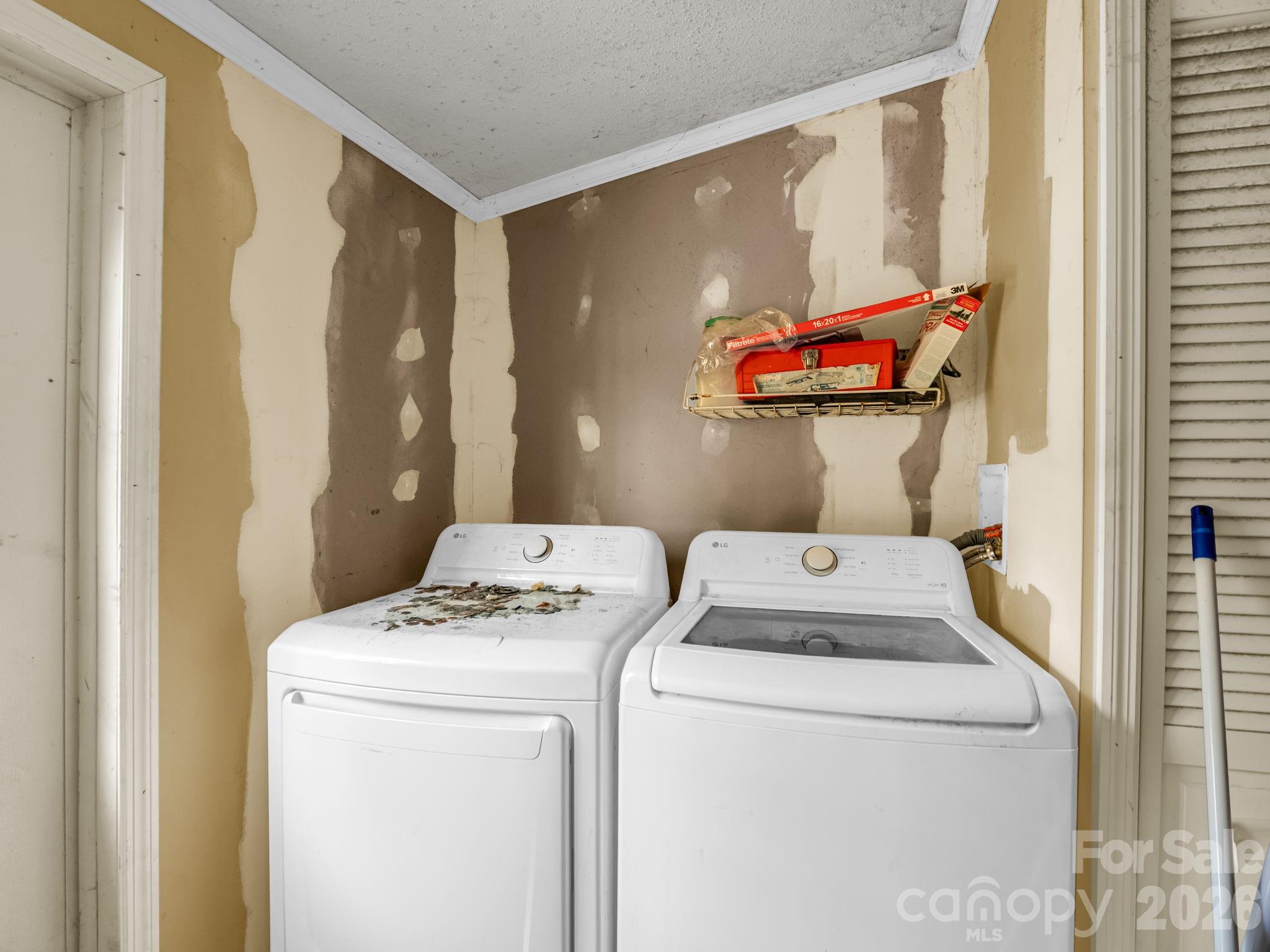 laundry - 3204 Frank Grigg Drive, Shelby