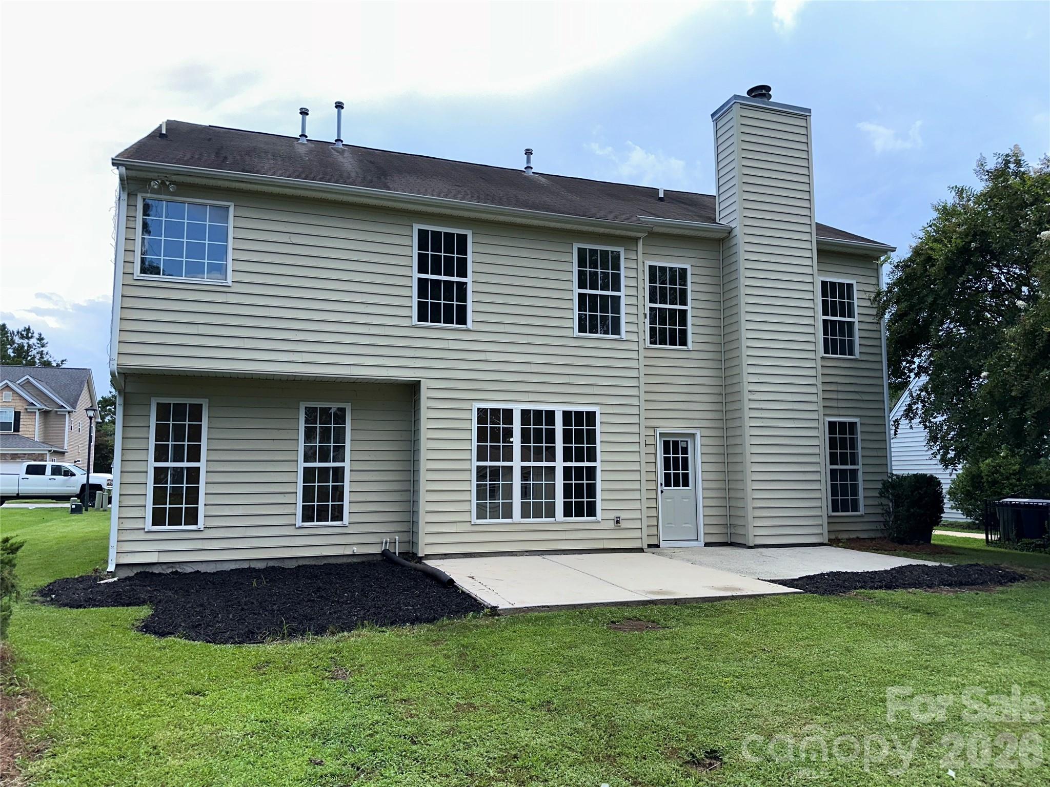 Single Family Residence at 5867 Crimson Oak Court, Harrisburg, photo 15 of 28