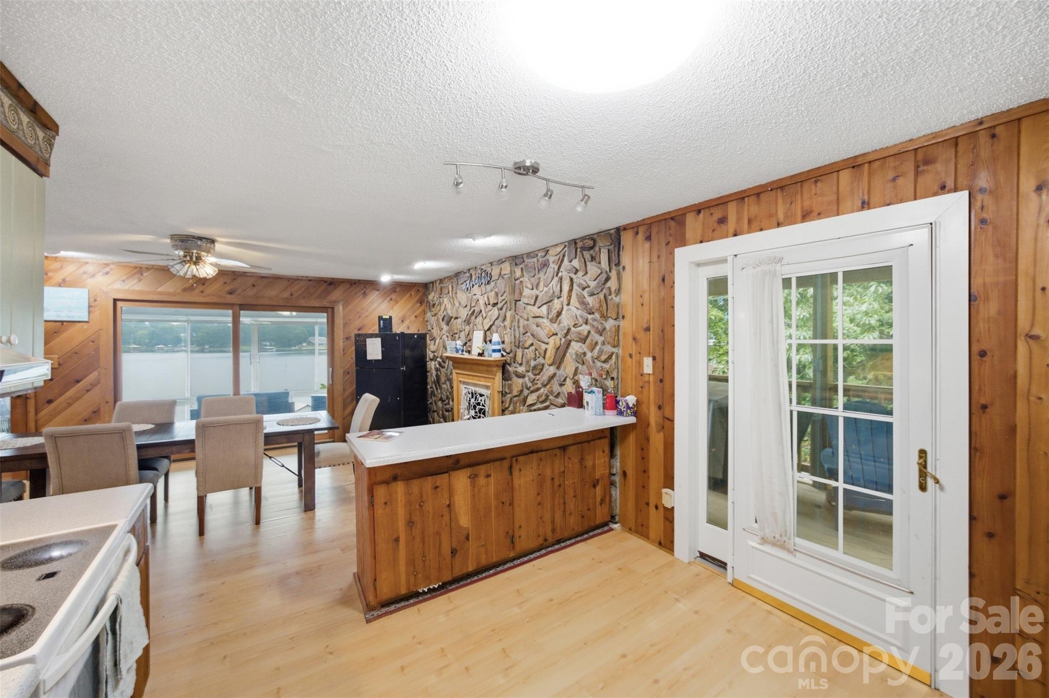 Kitchen - 7016 Hyde Street, Sherrills Ford