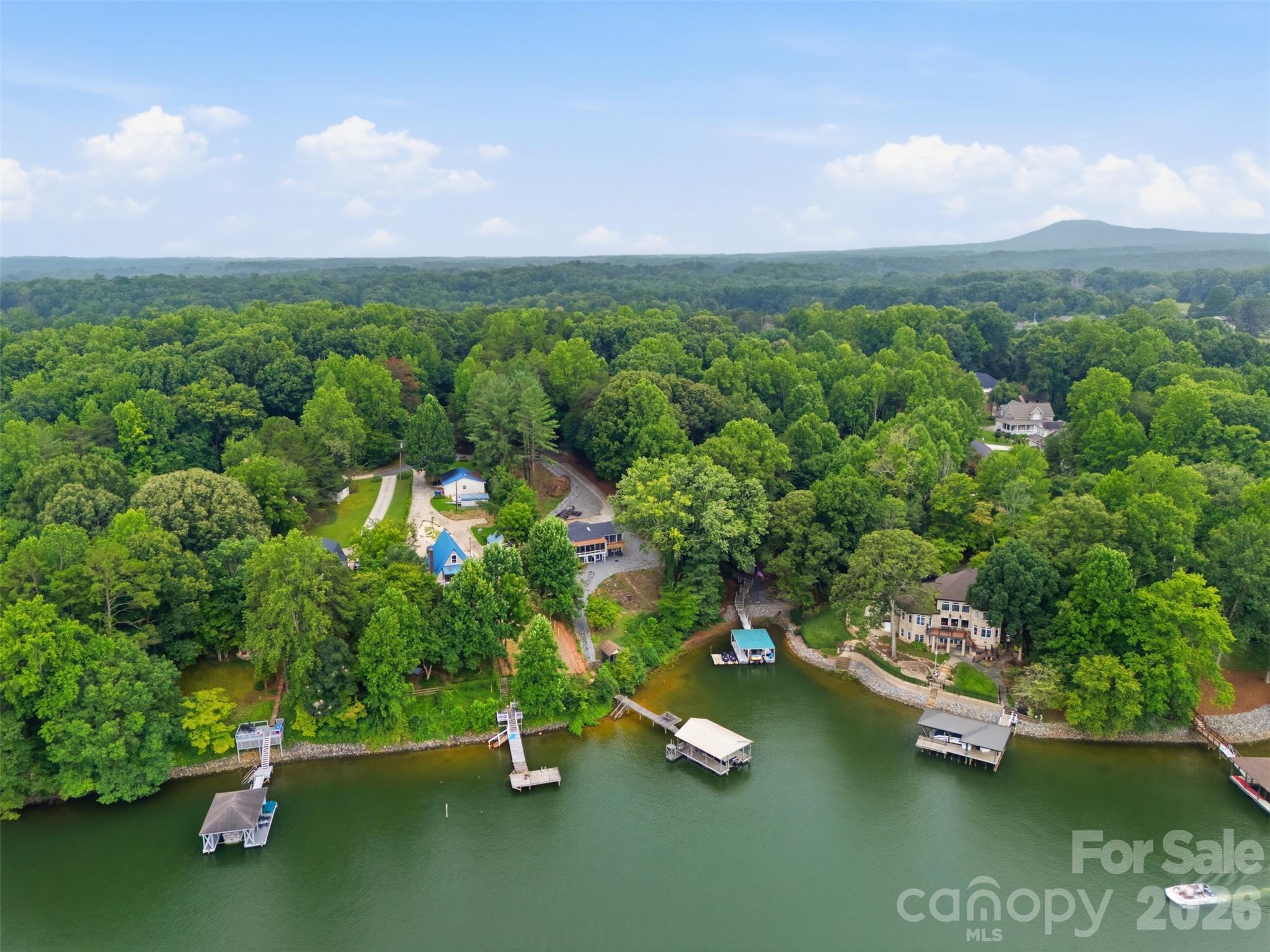 Huge Dock - 7016 Hyde Street, Sherrills Ford