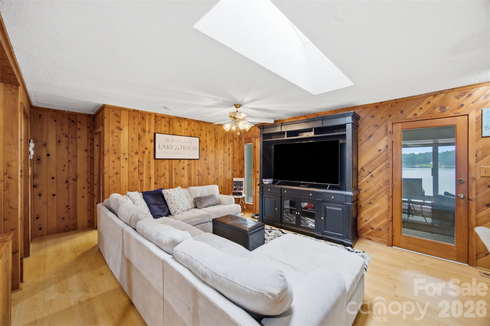 Den - 7016 Hyde Street, Sherrills Ford