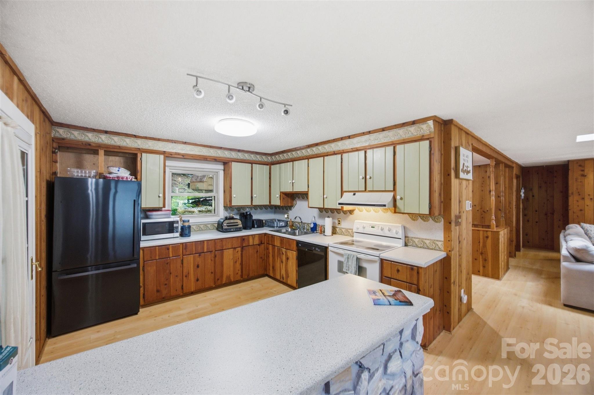 Kitchen - 7016 Hyde Street, Sherrills Ford