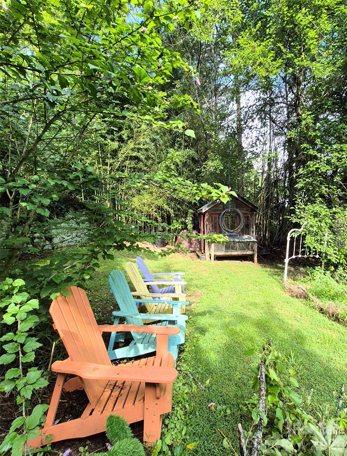 Take a break and sit awhile. Unused chicken coop in back. - 41 Panola Street, Asheville