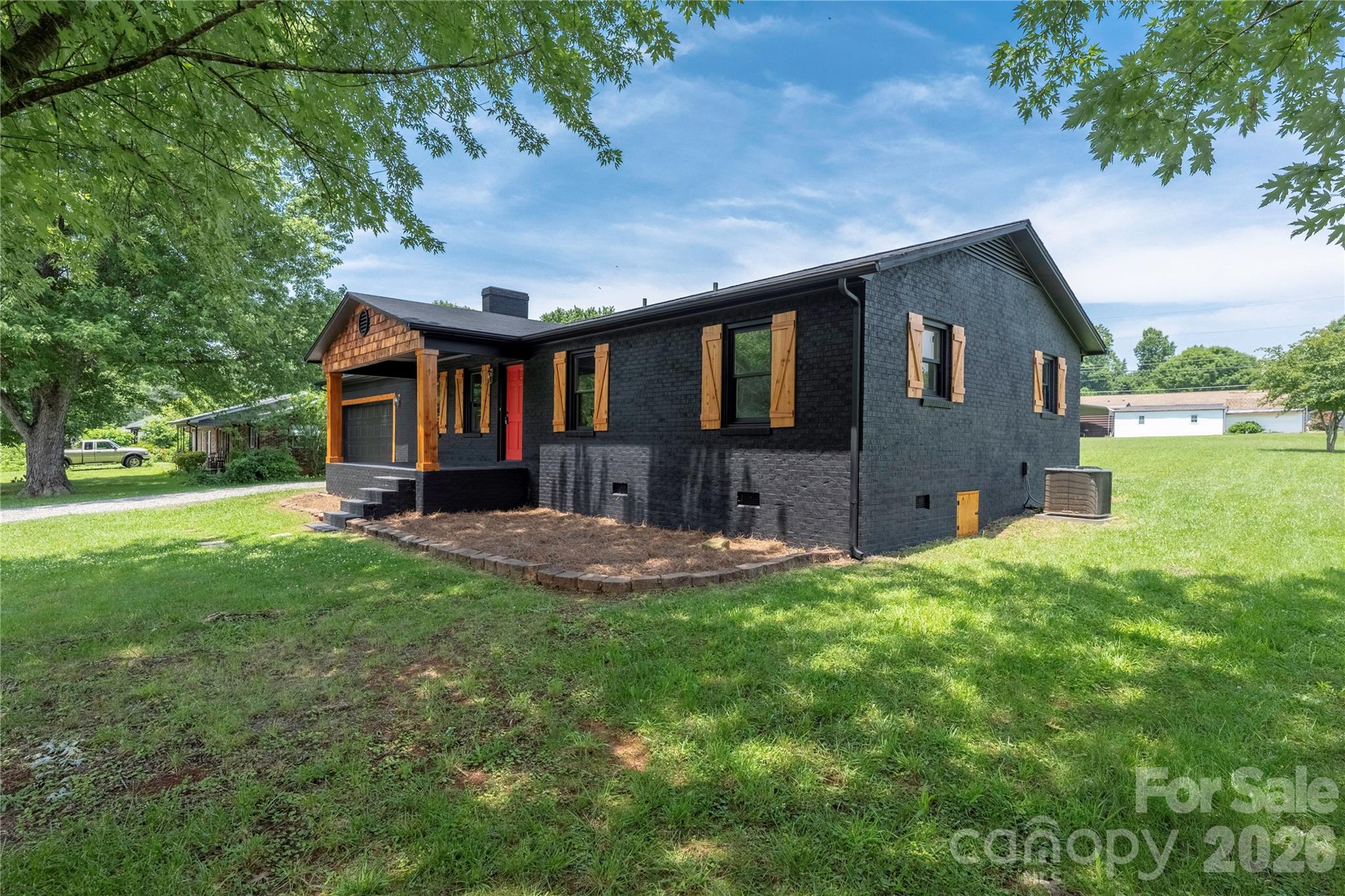 Single Family Residence at 112 Robinette Lane, Statesville, photo 27 of 33
