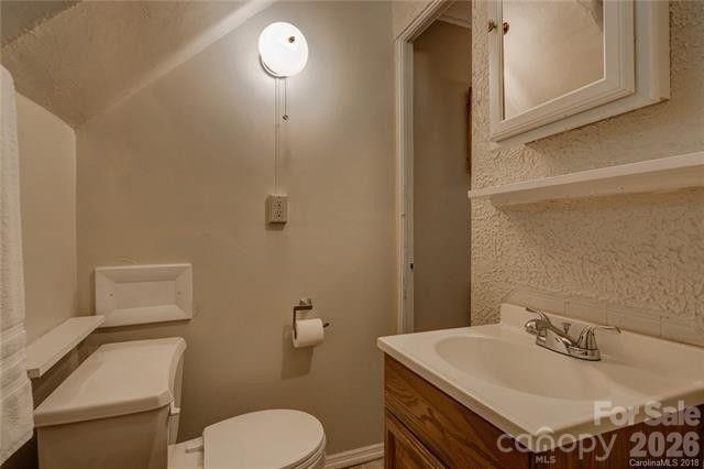 Apt. 3 - BA - 41 Panola Street, Asheville