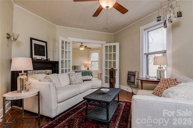 Apt. 1 - LR - 41 Panola Street, Asheville