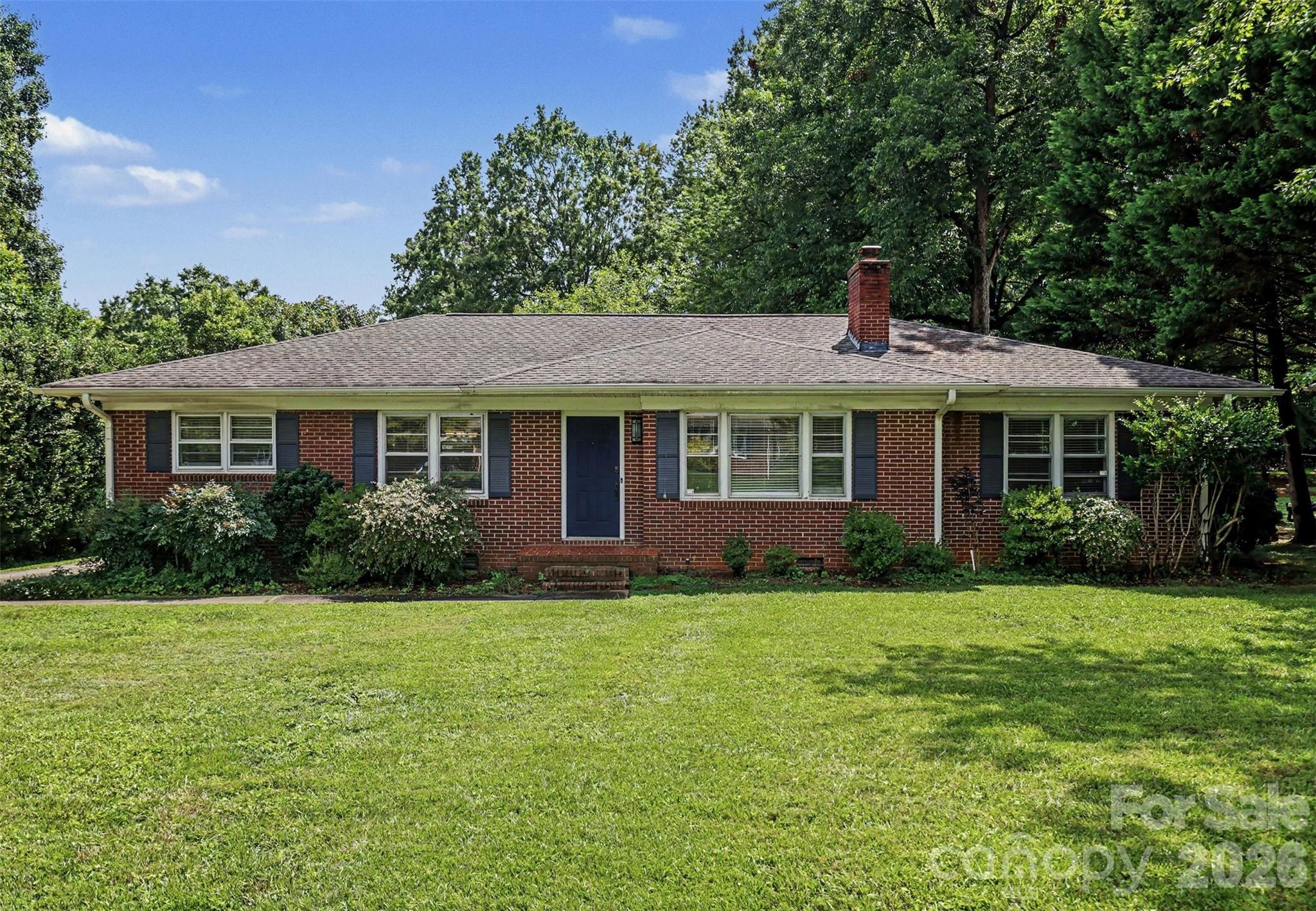 Single Family Residence at 1819 Lumpkin Circle, Rock Hill, photo 5 of 48