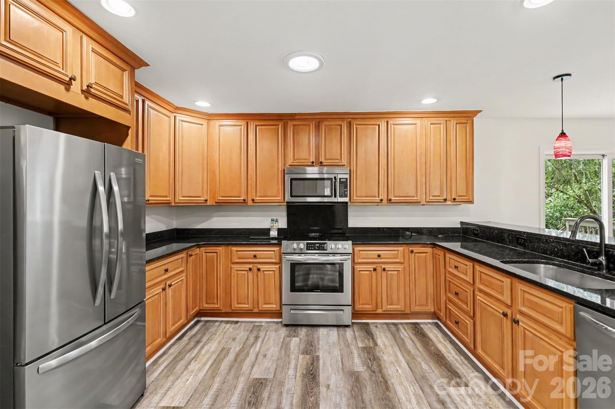 Single Family Residence at 1819 Lumpkin Circle, Rock Hill, photo 17 of 48