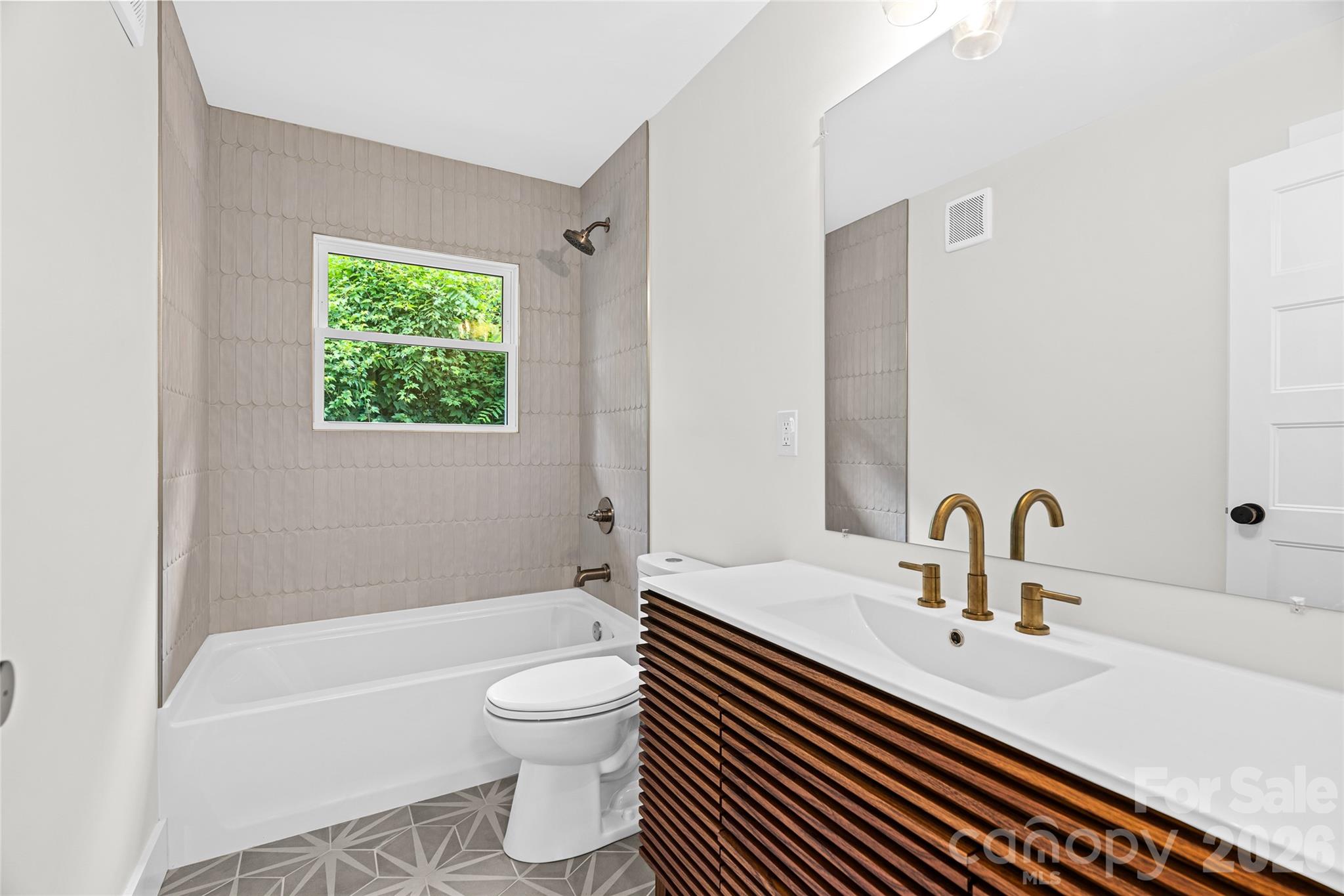 Single Family Residence at 155 Oak Terrace, Arden, photo 31 of 48
