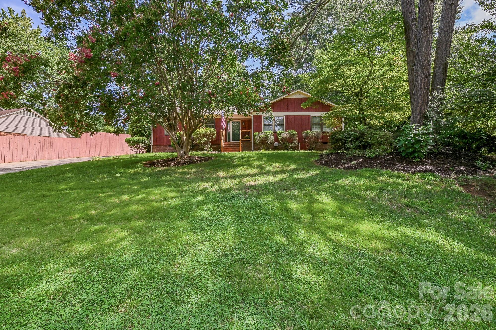 Are you looking for a spacious ranch with great living space? - 1620 Windyrush Lane, Gastonia