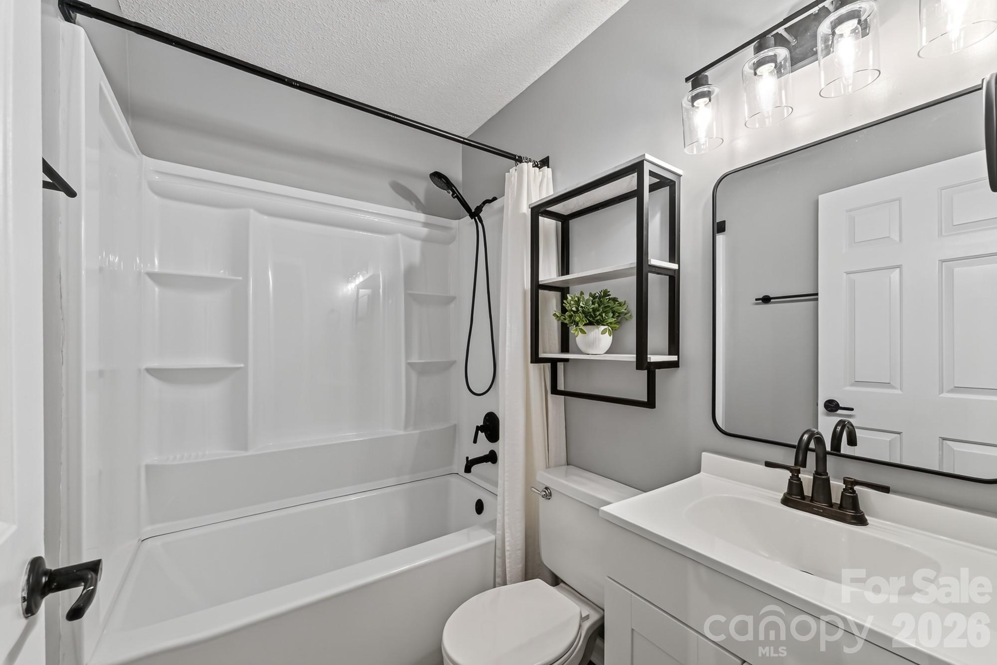 Hall Bathroom - 1620 Windyrush Lane, Gastonia
