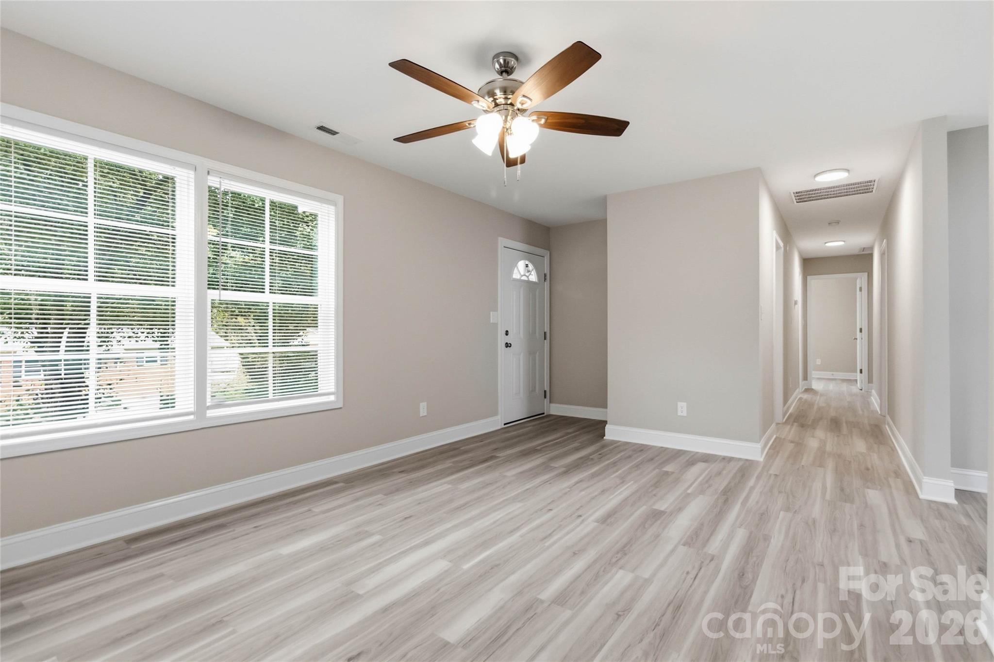 Single Family Residence at 412 E Mclelland Avenue, Mooresville, photo 6 of 19