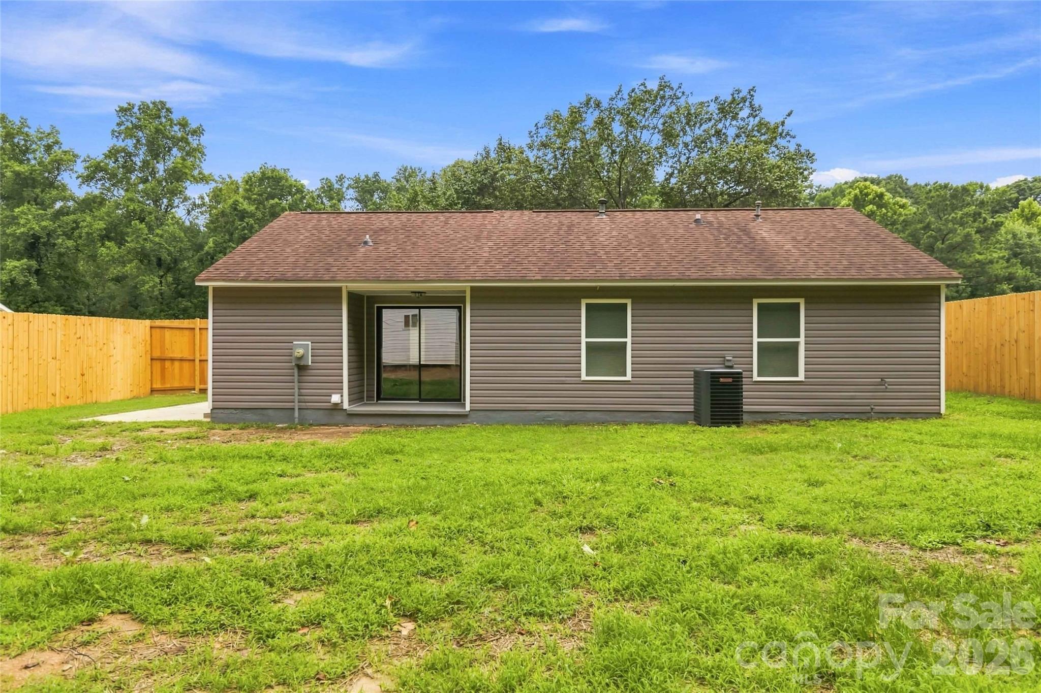 Single Family Residence at 412 E Mclelland Avenue, Mooresville, photo 16 of 19