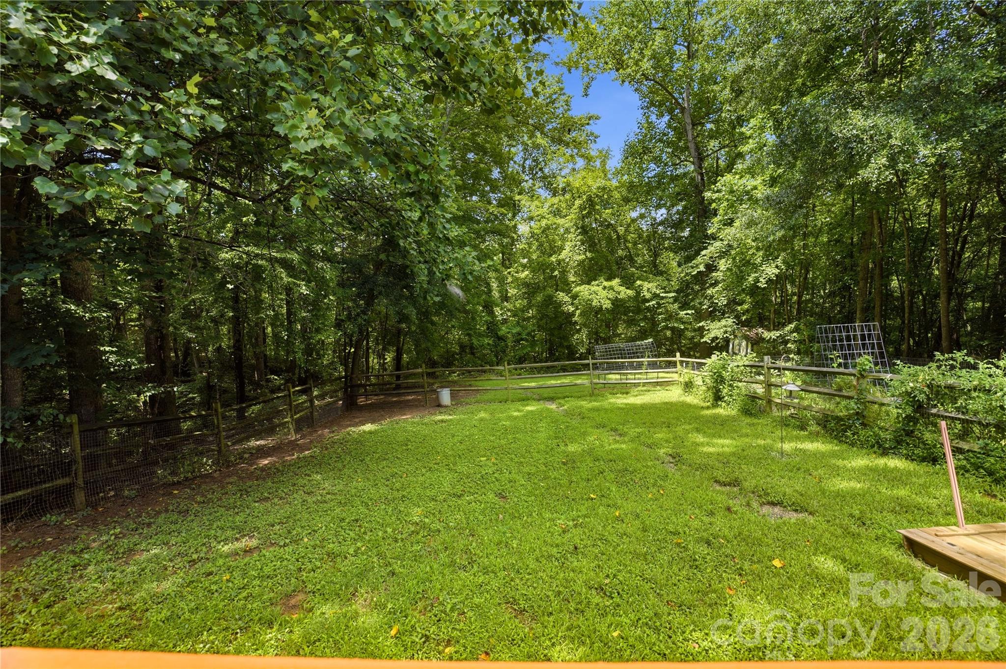 Plenty of recreational space - 3555 Lake Bluff Drive, Sherrills Ford