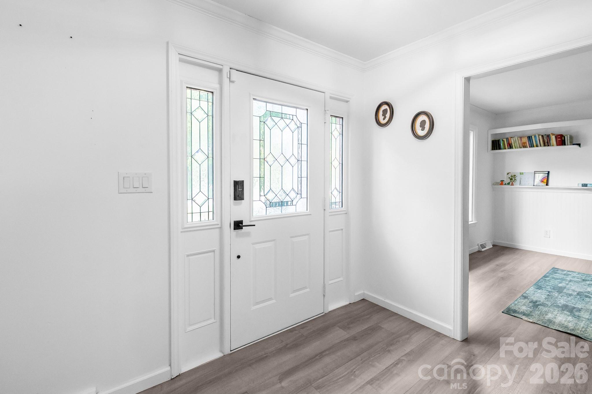 Single Family Residence at 6070 Ferncliff Drive, Concord, photo 8 of 31
