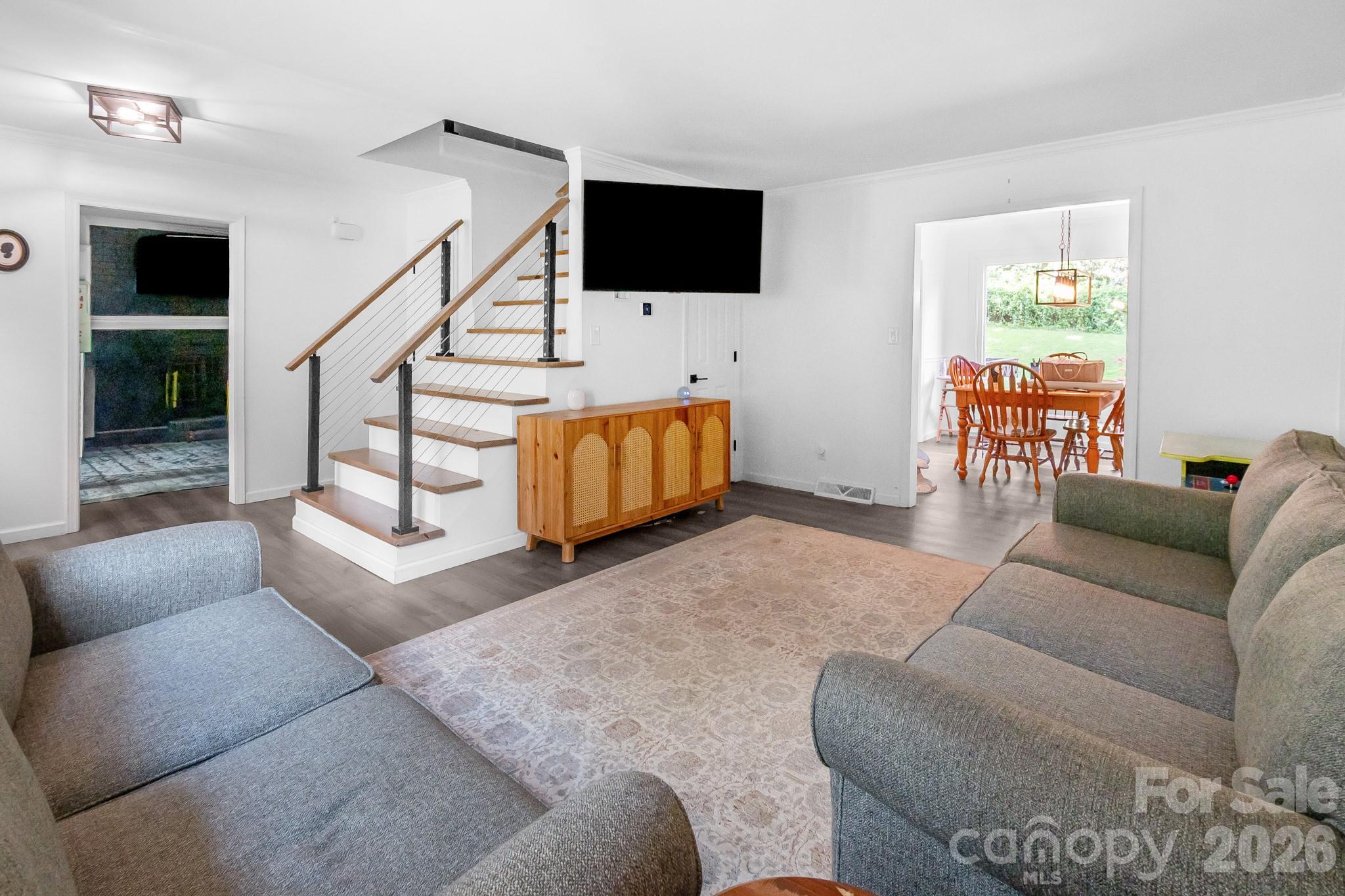 Single Family Residence at 6070 Ferncliff Drive, Concord, photo 9 of 31