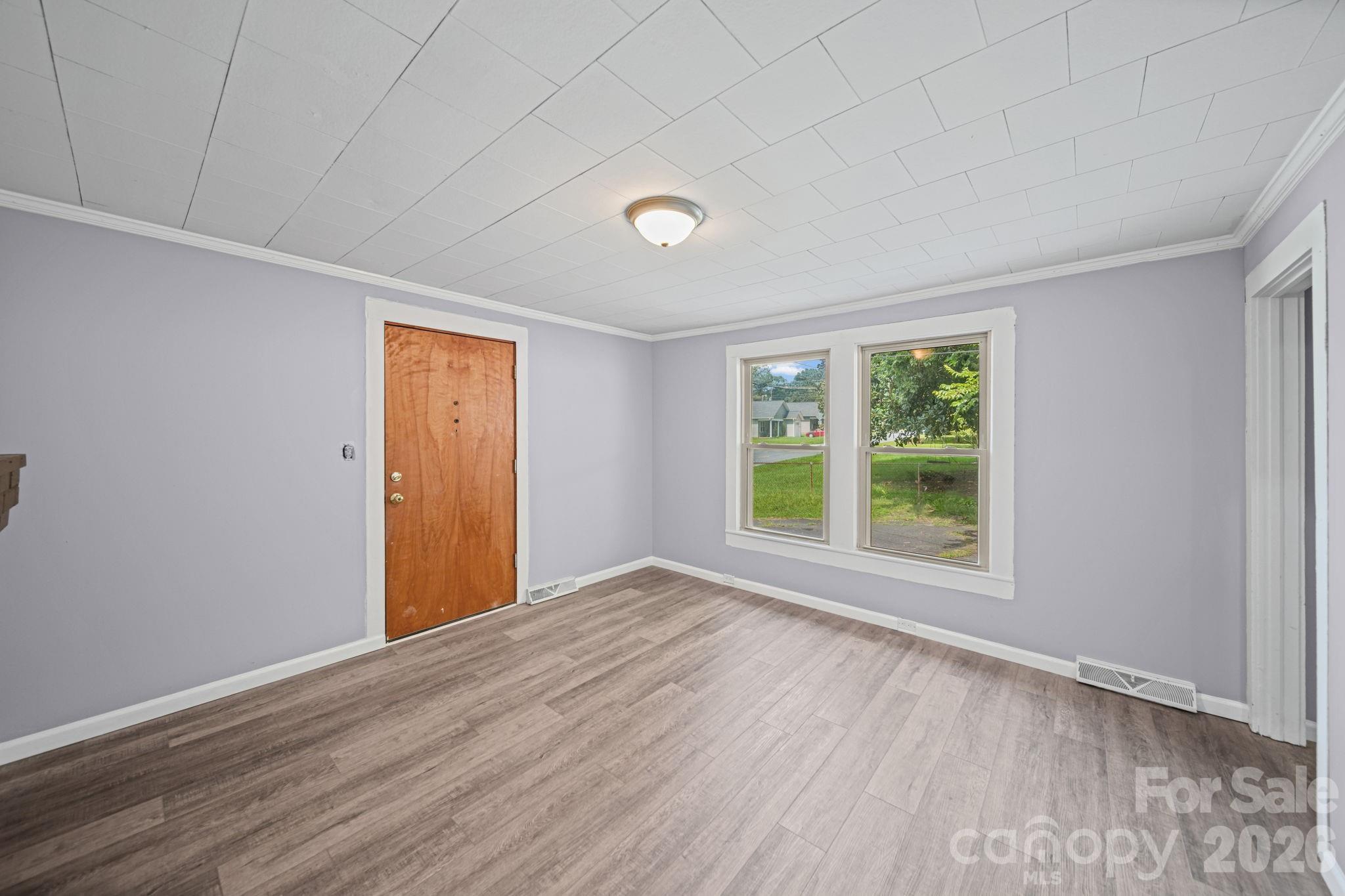 Single Family Residence at 834 Murphy Street, Kannapolis, photo 6 of 35