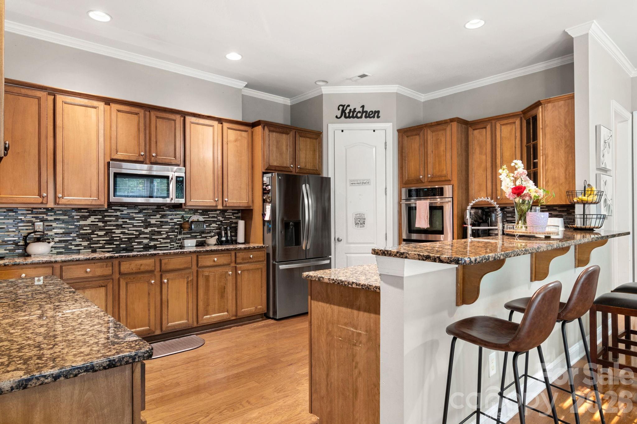 Single Family Residence at 1334 Sarandon Drive, Matthews, photo 14 of 40