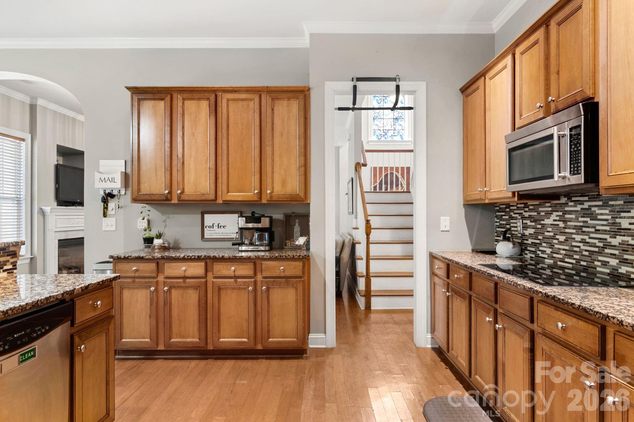 Single Family Residence at 1334 Sarandon Drive, Matthews, photo 16 of 40